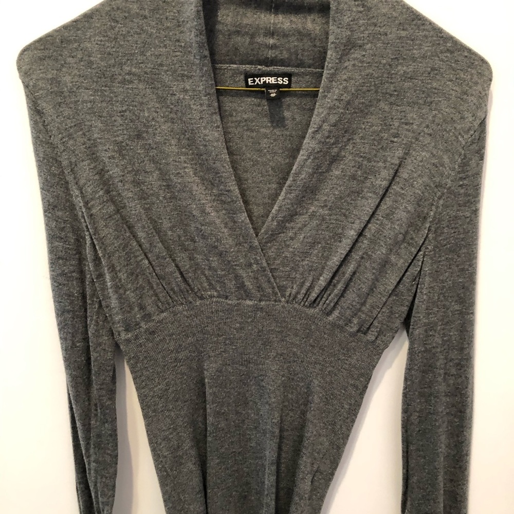 Express Grey V-Neck Sweater sz Small